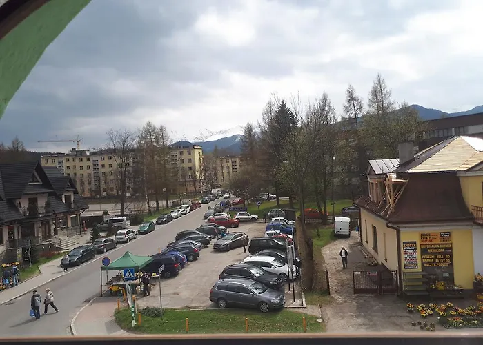 Zielony Dworek Resort *