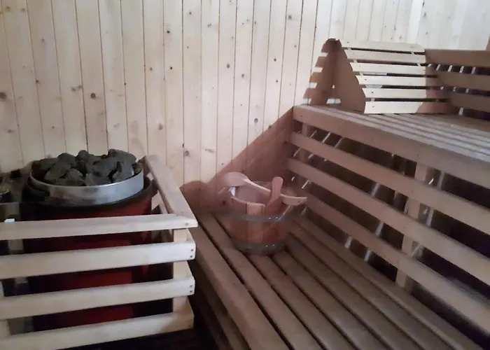 Zielony Dworek Resort *