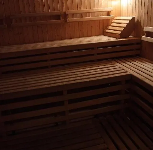 Zielony Dworek Resort *